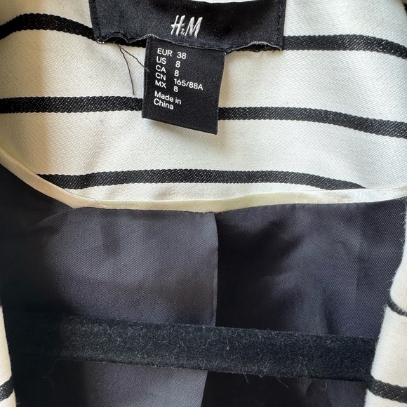 H&M Striped Blazer with Gold Buttons - Picture 5 of 6